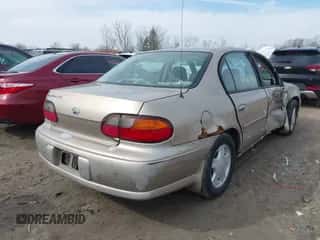 ✅ 2000 Chevrolet Malibu LS • VIN: 1G1NE52JXY6160219 • Lot: 41806027. Wystawiony na IAAI z przebiegiem 139 790 mil mil. Skorzystaj z bezpłatnego archiwum sprzedaży aukcyjnych z USA i zobacz szczegółowy raport historii pojazdu na DreamBid. Zdjęcie 4.