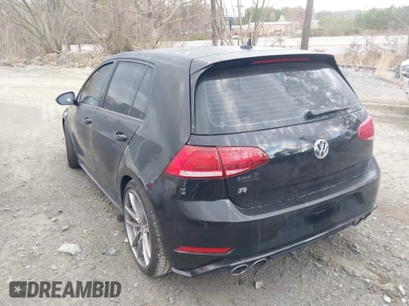 ✅ 2019 Volkswagen Golf R • VIN: WVWVA7AU6KW230087 • Lot: 41793910. Wystawiony na IAAI z przebiegiem 39 407 mil. Bezpłatny archiwum sprzedaży aukcyjnych z USA i szczegółowy raport historii pojazdu na DreamBid. Zdjęcie 3.