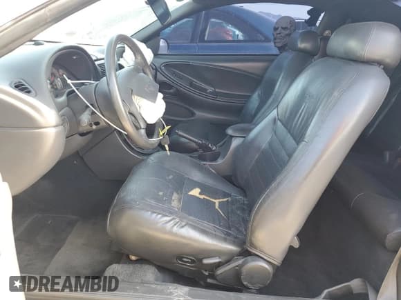 ✅ 2001 Ford Mustang GT Deluxe • VIN: 1FAFP42X51F228359 • Lot: 55808615. Listed on Copart with 192,689 mi. Free auction sales archive from the USA and detailed vehicle history report at DreamBid. Image 7.