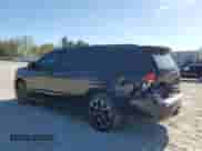 ✅ 2021 Chevrolet Suburban RST • VIN: 1GNSCEKD5MR335499 • Lot: 54932675. Wystawiony na Copart z przebiegiem 147 185 mil. Bezpłatny archiwum sprzedaży aukcyjnych z USA i szczegółowy raport historii pojazdu na DreamBid. Zdjęcie 2.