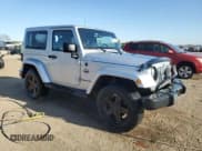 ✅ 2012 Jeep Wrangler Sahara • VIN: 1C4AJWBG4CL153997 • Lot: 55985305. Wystawiony na Copart z przebiegiem 256 157 mil. Bezpłatny archiwum sprzedaży aukcyjnych z USA i szczegółowy raport historii pojazdu na DreamBid. Zdjęcie 4.