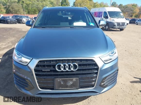 ✅ 2018 Audi Q3 Premium • VIN: WA1ECCFS7JR002472 • Lot: 43434394. Wystawiony na IAAI z przebiegiem 59 726 mil. Bezpłatny archiwum sprzedaży aukcyjnych z USA i szczegółowy raport historii pojazdu na DreamBid. Zdjęcie 12.