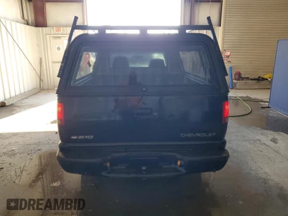 ✅ 2001 Chevrolet S-10 LS • VIN: 1GCCS19W218170447 • Лот: 84566654. Опубликован ранее на Copart с пробегом 66 875 миль. Бесплатный доступ к архиву аукционных продаж из США и подробный отчёт об истории автомобиля на DreamBid. Изображение 6.