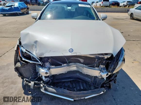 ✅ 2017 Mercedes-Benz C 300 • VIN: WDDWJ4JB4HF513569 • Lot: 71179675. Listed on Copart with 55,487 mi. Free auction sales archive from the USA and detailed vehicle history report at DreamBid. Image 5.