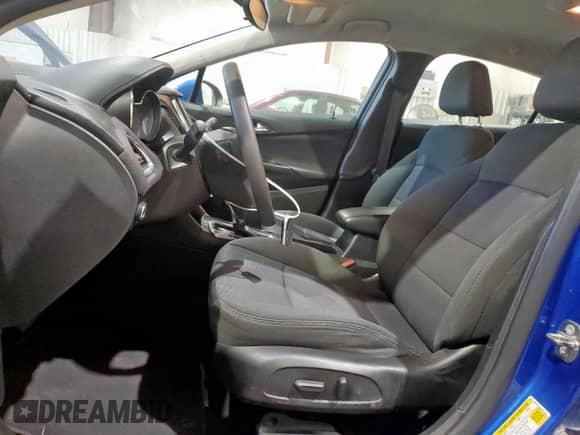 ✅ 2017 Chevrolet Cruze LT • VIN: 1G1BE5SM7H7277148 • Лот: 91120265. Опубликован ранее на Copart с пробегом 59 417 миль. Бесплатный доступ к архиву аукционных продаж из США и подробный отчёт об истории автомобиля на DreamBid. Изображение 7.