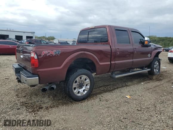 ✅ 2015 Ford F-250 Lariat • VIN: 1FT7W2BTXFEB09951 • Lot: 85108435. Wystawiony na Copart z przebiegiem 145 995 mil. Bezpłatny archiwum sprzedaży aukcyjnych z USA i szczegółowy raport historii pojazdu na DreamBid. Zdjęcie 3.