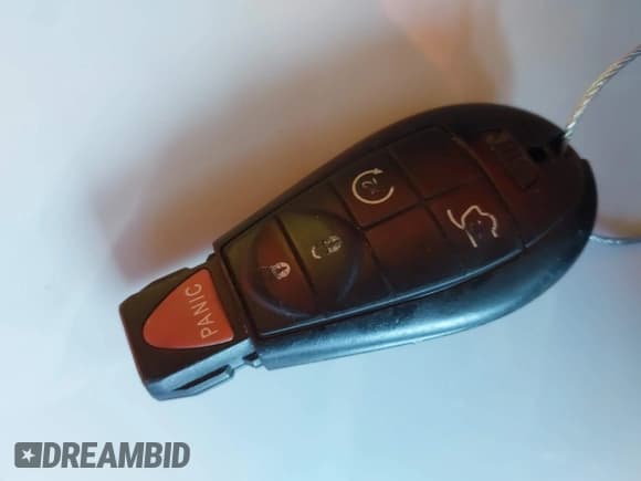 ✅ 2008 Jeep Commander Limited • VIN: 1J8HG58218C244292 • Lot: 43762883. Wystawiony na IAAI z przebiegiem Nie podano. Bezpłatny archiwum sprzedaży aukcyjnych z USA i szczegółowy raport historii pojazdu na DreamBid. Zdjęcie 11.