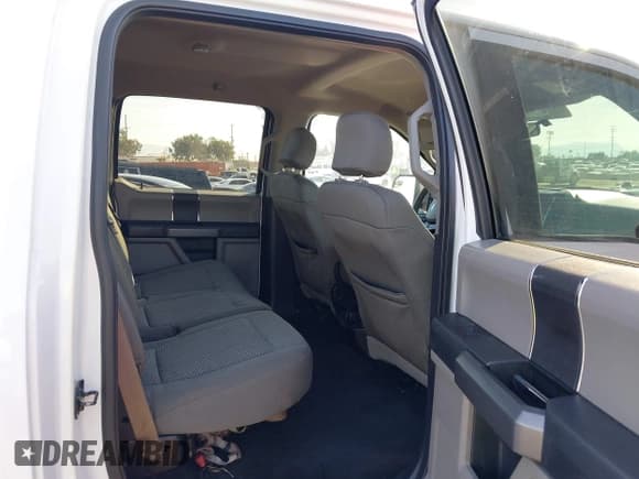 ✅ 2015 Ford F-150 XLT • VIN: 1FTEW1CP6FKD81286 • Lot: 43779210. Listed on IAAI with 229,231 mi. Free auction sales archive from the USA and detailed vehicle history report at DreamBid. Image 8.