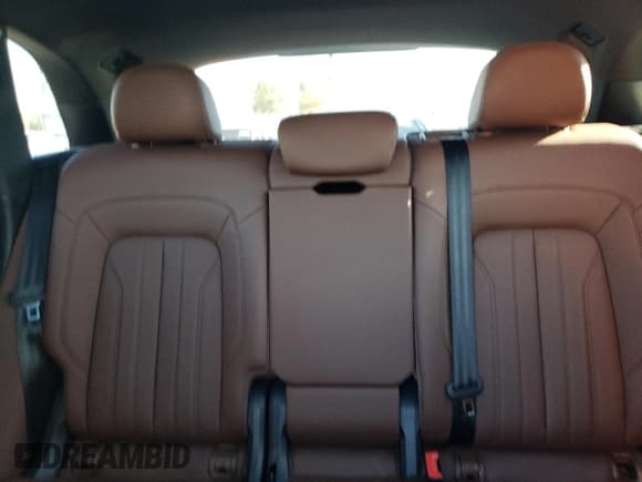 ✅ 2020 Audi Q5 Premium • VIN: WA1ANAFY1L2092022 • Lot: 82307155. Wystawiony na Copart z przebiegiem 51 895 mil. Bezpłatny archiwum sprzedaży aukcyjnych z USA i szczegółowy raport historii pojazdu na DreamBid. Zdjęcie 10.