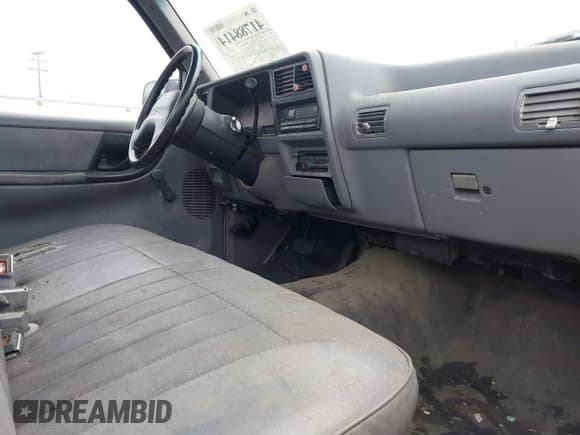 ✅ 1994 Ford Ranger Splash • VIN: 1FTCR10A6RPA91832 • Лот: 41788414. Опубликован ранее на IAAI с пробегом 45 182 миль. Бесплатный доступ к архиву аукционных продаж из США и подробный отчёт об истории автомобиля на DreamBid. Изображение 5.