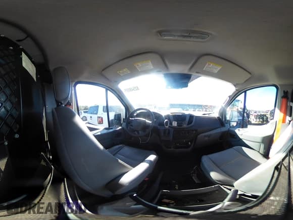 ✅ 2016 Ford Transit Cargo • VIN: 1FTYE1YMXGKB13034 • Lot: 43556355. Wystawiony na IAAI z przebiegiem 343 690 mil. Bezpłatny archiwum sprzedaży aukcyjnych z USA i szczegółowy raport historii pojazdu na DreamBid. Zdjęcie 18.