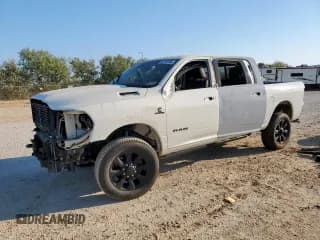 ✅ 2022 Ram 2500 Limited • VIN: 3C6UR5SL5NG398036 • Lot: 85140195. Listed on Copart with 60,700 mi. Free auction sales archive from the USA and detailed vehicle history report at DreamBid. Image 1.