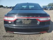 ✅ 2017 Lincoln Continental Livery • VIN: 1LN6L9HK6H5620907 • Лот: 68021454. Опубликован ранее на Copart с пробегом 89 262 миль. Бесплатный доступ к архиву аукционных продаж из США и подробный отчёт об истории автомобиля на DreamBid. Изображение 6.