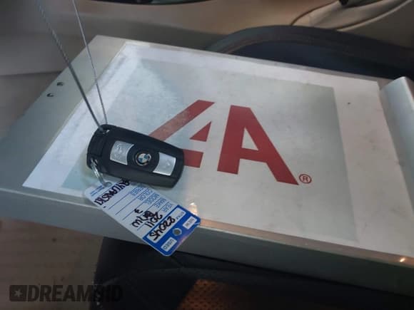 ✅ 2011 BMW 3 Series 328i • VIN: WBAPH7G52BNN06191 • Lot: 43665304. Listed on IAAI with 146,022 mi. Free auction sales archive from the USA and detailed vehicle history report at DreamBid. Image 11.