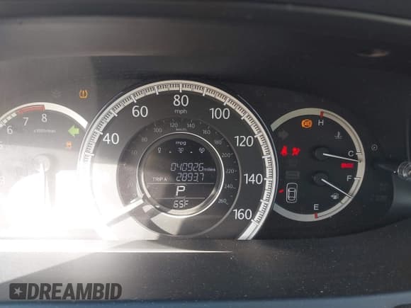 ✅ 2013 Honda Accord EX • VIN: 1HGCR2F71DA103190 • Lot: 41988456. Wystawiony na IAAI z przebiegiem 40 926 mil. Bezpłatny archiwum sprzedaży aukcyjnych z USA i szczegółowy raport historii pojazdu na DreamBid. Zdjęcie 7.