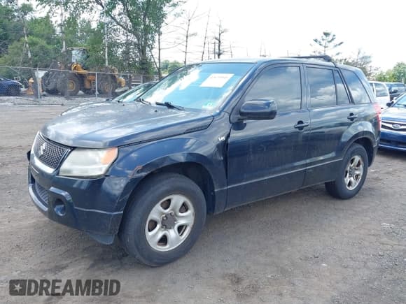 ✅ 2008 Suzuki Grand Vitara • VIN: JS3TE941984103557 • Lot: 42679595. Wystawiony na IAAI z przebiegiem 128 864 mil. Bezpłatny archiwum sprzedaży aukcyjnych z USA i szczegółowy raport historii pojazdu na DreamBid. Zdjęcie 2.