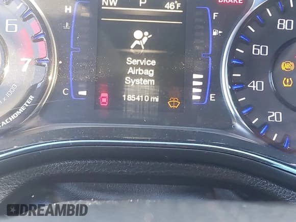 ✅ 2015 Chrysler 200 S • VIN: 1C3CCCBB7FN566810 • Lot: 43576096. Listed on IAAI with 198,000 mi. Free auction sales archive from the USA and detailed vehicle history report at DreamBid. Image 15.