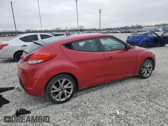 ✅ 2017 Hyundai Veloster • VIN: KMHTC6AD3HU309647 • Lot: 43401555. Wystawiony na Copart z przebiegiem 114 966 mil. Bezpłatny archiwum sprzedaży aukcyjnych z USA i szczegółowy raport historii pojazdu na DreamBid. Zdjęcie 3.