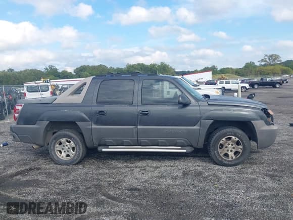 ✅ 2003 Chevrolet Avalanche • VIN: 3GNEC13T23G140969 • Лот: 43279991. Опубликован ранее на IAAI с пробегом 148 986 миль. Бесплатный доступ к архиву аукционных продаж из США и подробный отчёт об истории автомобиля на DreamBid. Изображение 14.