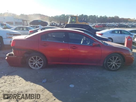 ✅ 2011 Mitsubishi Galant ES • VIN: 4A32B3FFXBE017813 • Lot: 43612747. Listed on IAAI with 199,721 mi. Free auction sales archive from the USA and detailed vehicle history report at DreamBid. Image 13.