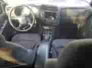 2003 Chevrolet Blazer LS z VIN 1GNCS18XX3K134514, wystawiony jako Copart lot #84811644 z przebiegiem 154 839 mil mil oraz Szkoda całkowita • Salvage title. Historia ofert i sprzedaży dostępna na DreamBid. Obrazek 8.