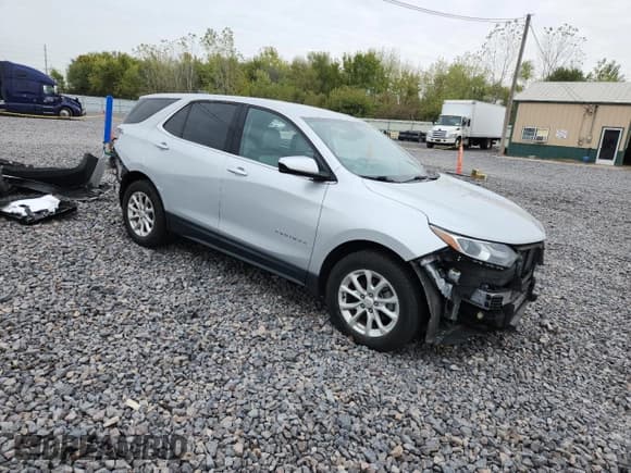 ✅ 2020 Chevrolet Equinox LT • VIN: 2GNAXJEV5L6161652 • Лот: 82504515. Опубликован ранее на Copart с пробегом 72 882 миль. Бесплатный доступ к архиву аукционных продаж из США и подробный отчёт об истории автомобиля на DreamBid. Изображение 4.