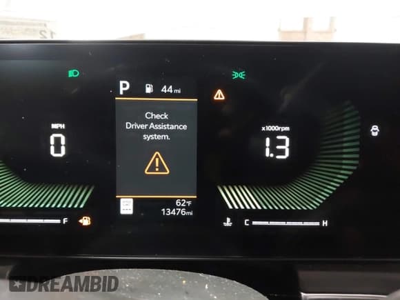 ✅ 2025 Kia K5 GT-Line • VIN: KNAG64J72S5331259 • Lot: 43532123. Wystawiony na IAAI z przebiegiem 13 476 mil. Bezpłatny archiwum sprzedaży aukcyjnych z USA i szczegółowy raport historii pojazdu na DreamBid. Zdjęcie 7.