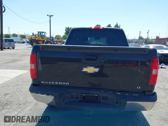 ✅ 2007 Chevrolet Silverado 1500 1LT • VIN: 2GCEC13J771553248 • Lot: 42212718. Wystawiony na IAAI z przebiegiem 206 338 mil. Bezpłatny archiwum sprzedaży aukcyjnych z USA i szczegółowy raport historii pojazdu na DreamBid. Zdjęcie 16.