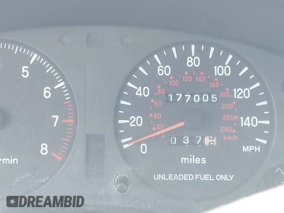 ✅ 1998 Dodge Avenger • VIN: 4B3AU42N9WE117998 • Лот: 43605612. Опубликован ранее на IAAI с пробегом 177 005 миль. Бесплатный доступ к архиву аукционных продаж из США и подробный отчёт об истории автомобиля на DreamBid. Изображение 7.