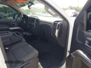 ✅ 2019 Chevrolet Silverado 1500 LT • VIN: 2GCRCPEC1K1108399 • Lot: 42600366. Wystawiony na IAAI z przebiegiem 81 617 mil. Bezpłatny archiwum sprzedaży aukcyjnych z USA i szczegółowy raport historii pojazdu na DreamBid. Zdjęcie 5.