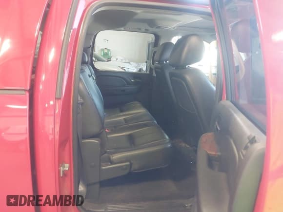 ✅ 2011 Chevrolet Silverado 2500HD LTZ • VIN: 1GC1KYC89BF206559 • Lot: 42639694. Listed on IAAI with 127,697 mi. Free auction sales archive from the USA and detailed vehicle history report at DreamBid. Image 8.