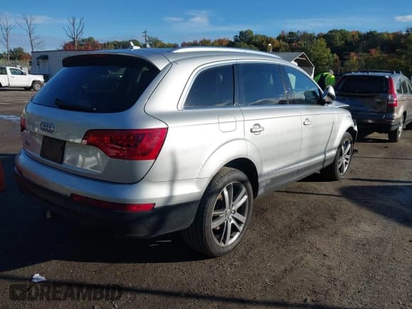 ✅ 2013 Audi Q7 Premium Plus • VIN: WA1LGAFE6DD006668 • Lot: 43479597. Listed on IAAI with 109,379 mi. Free auction sales archive from the USA and detailed vehicle history report at DreamBid. Image 4.