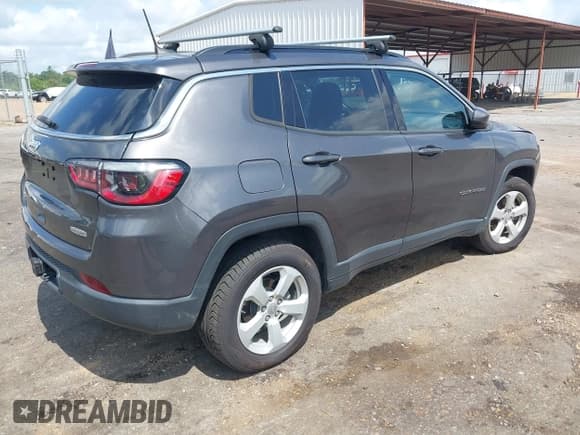 ✅ 2021 Jeep Compass Latitude • VIN: 3C4NJDBB3MT572102 • Lot: 42648344. Listed on IAAI with 66,933 mi. Free auction sales archive from the USA and detailed vehicle history report at DreamBid. Image 4.