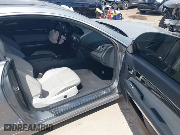 ✅ 2015 Mercedes-Benz E 400 • VIN: WDDKJ6FB2FF306145 • Lot: 43254482. Listed on IAAI with 74,867 mi. Free auction sales archive from the USA and detailed vehicle history report at DreamBid. Image 5.