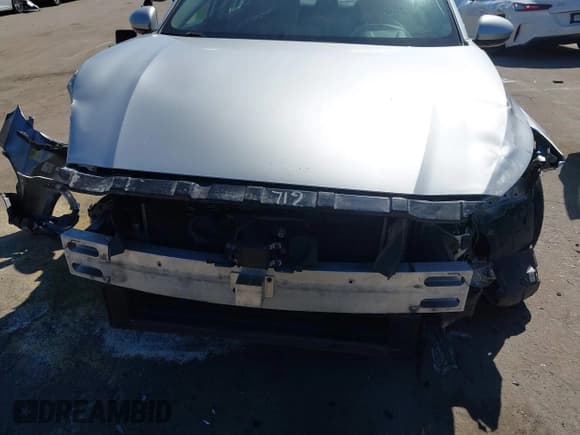 ✅ 2020 Nissan Altima S • VIN: 1N4BL4BV7LC250442 • Лот: 43454777. Опубликован ранее на IAAI с пробегом 105 305 миль. Бесплатный доступ к архиву аукционных продаж из США и подробный отчёт об истории автомобиля на DreamBid. Изображение 6.