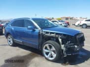 ✅ 2019 Bentley Bentayga V8 • VIN: SJAAM2ZVXKC026160 • Лот: 42131132. Опубликован ранее на IAAI с пробегом 38 512 миль. Бесплатный доступ к архиву аукционных продаж из США и подробный отчёт об истории автомобиля на DreamBid. Изображение 1.