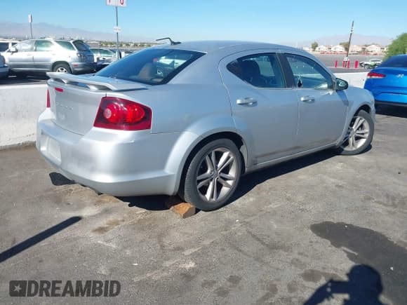 ✅ 2012 Dodge Avenger SE • VIN: 1C3CDZAG5CN314398 • Лот: 43661301. Опубликован ранее на IAAI с пробегом 138 161 миль. Бесплатный доступ к архиву аукционных продаж из США и подробный отчёт об истории автомобиля на DreamBid. Изображение 4.