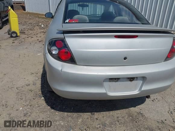 2000 Dodge Neon Highline z VIN 1B3ES46C0YD660408, wystawiony jako IAAI lot #42161341 z przebiegiem 184 787 mil mil oraz . Historia ofert i sprzedaży dostępna na DreamBid. Obrazek 6.