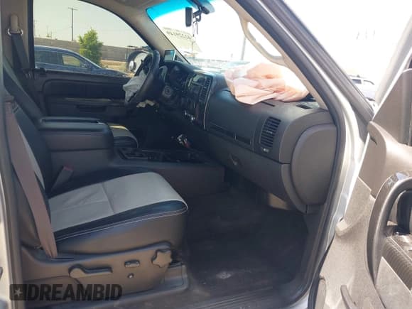 ✅ 2013 Chevrolet Silverado 2500HD LT • VIN: 1GC1KXE89DF171175 • Лот: 42229149. Опубликован ранее на IAAI с пробегом 160 864 миль. Бесплатный доступ к архиву аукционных продаж из США и подробный отчёт об истории автомобиля на DreamBid. Изображение 5.