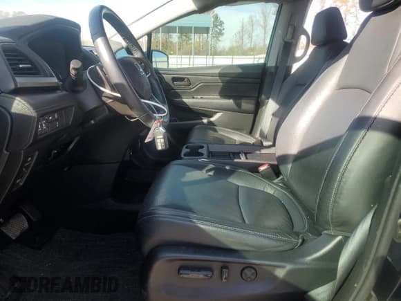 ✅ 2022 Honda Odyssey EX-L • VIN: 5FNRL6H7XNB017366 • Lot: 92239745. Listed on Copart with 41,240 mi. Free auction sales archive from the USA and detailed vehicle history report at DreamBid. Image 7.