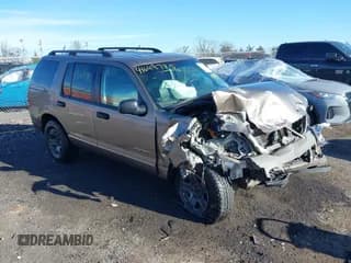 ✅ 2002 Ford Explorer XLS • VIN: 1FMZU72K12UD11589 • Lot: 41649785. Wystawiony na IAAI z przebiegiem 269 097 mil. Bezpłatny archiwum sprzedaży aukcyjnych z USA i szczegółowy raport historii pojazdu na DreamBid. Zdjęcie 1.