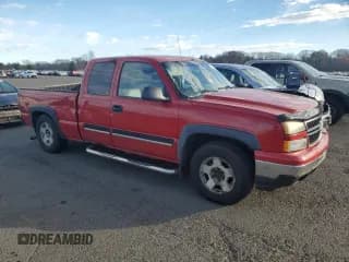 ✅ 2006 Chevrolet Silverado 1500 LS • VIN: 2GCEK19B861263733 • Лот: 80941984. Опубликован ранее на Copart с пробегом 250 132 миль. Бесплатный доступ к архиву аукционных продаж из США и подробный отчёт об истории автомобиля на DreamBid. Изображение 4.