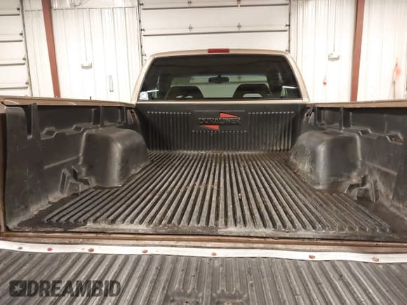 ✅ 1996 GMC Sonoma SL • VIN: 1GTDT19XXT8532974 • Лот: 42082373. Опубликован ранее на IAAI с пробегом 117 869 миль. Бесплатный доступ к архиву аукционных продаж из США и подробный отчёт об истории автомобиля на DreamBid. Изображение 18.