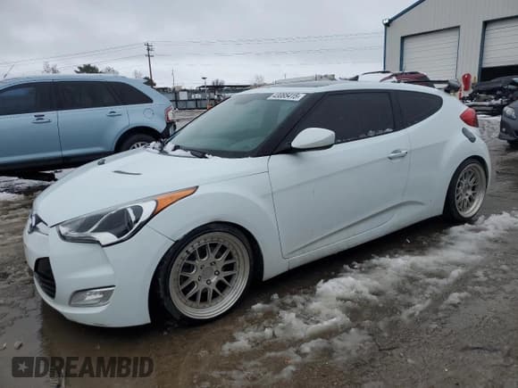 ✅ 2013 Hyundai Veloster w/Black Int • VIN: KMHTC6AD4DU128437 • Lot: 43085415. Wystawiony na Copart z przebiegiem 81 327 mil. Bezpłatny archiwum sprzedaży aukcyjnych z USA i szczegółowy raport historii pojazdu na DreamBid. Zdjęcie 1.