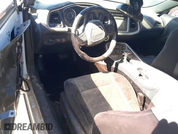 ✅ 2015 Dodge Challenger SXT • VIN: 2C3CDZAG6FH758760 • Lot: 65840534. Wystawiony na Copart z przebiegiem Nie podano. Bezpłatny archiwum sprzedaży aukcyjnych z USA i szczegółowy raport historii pojazdu na DreamBid. Zdjęcie 8.