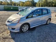 ✅ 2010 Honda Fit Sport • VIN: JHMGE8H48AC023174 • Lot: 87288985. Listed on Copart with 221,879 mi. Free auction sales archive from the USA and detailed vehicle history report at DreamBid. Image 1.