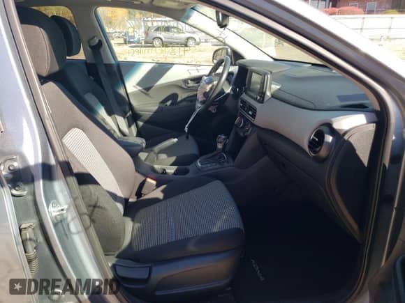 2019 Hyundai Kona SEL с VIN KM8K6CAA6KU323329, выставлен на аукционе Copart как лот 65151762 с пробегом 41 870 миль миль и . История ставок и продаж доступна на DreamBid. Изображение 5.