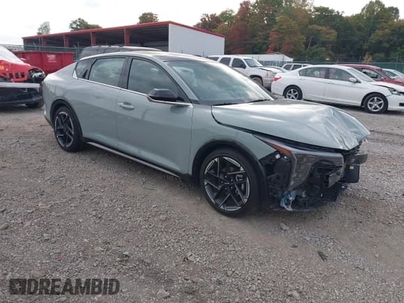 ✅ 2025 Kia K4 GT-Line • VIN: 3KPFW4DE8SE069826 • Lot: 43201825. Listed on IAAI with 6,632 mi. Free auction sales archive from the USA and detailed vehicle history report at DreamBid. Image 1.