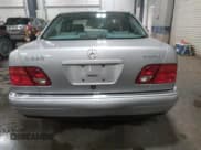 ✅ 1999 Mercedes-Benz E 320 • VIN: WDBJF82H9XX014015 • Лот: 86143734. Опубликован ранее на Copart с пробегом 67 812 миль. Бесплатный доступ к архиву аукционных продаж из США и подробный отчёт об истории автомобиля на DreamBid. Изображение 6.