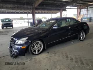 ✅ 2012 Mercedes-Benz E 550 • VIN: WDDKK7DFXCF158461 • Лот: 71552115. Опубликован ранее на Copart с пробегом 54 151 миль. Бесплатный доступ к архиву аукционных продаж из США и подробный отчёт об истории автомобиля на DreamBid. Изображение 1.